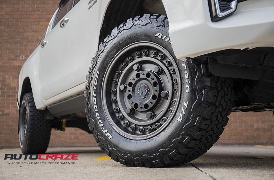 TOYOTA HILUX N80 4WD ARMORY MATTE BLACK